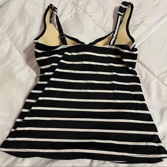 Talbots swim suit top - Picture 2 of 4